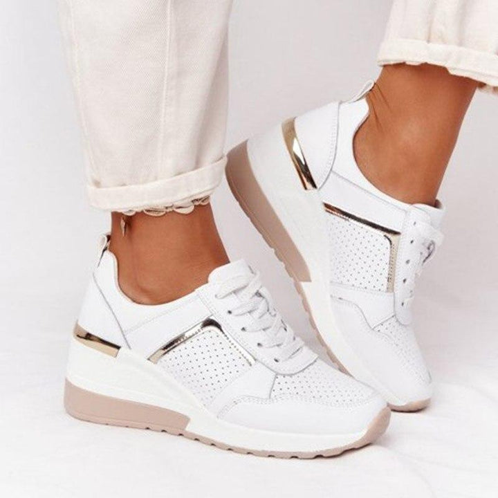 Essens Sneakers - Slut med smertefulde fødder!