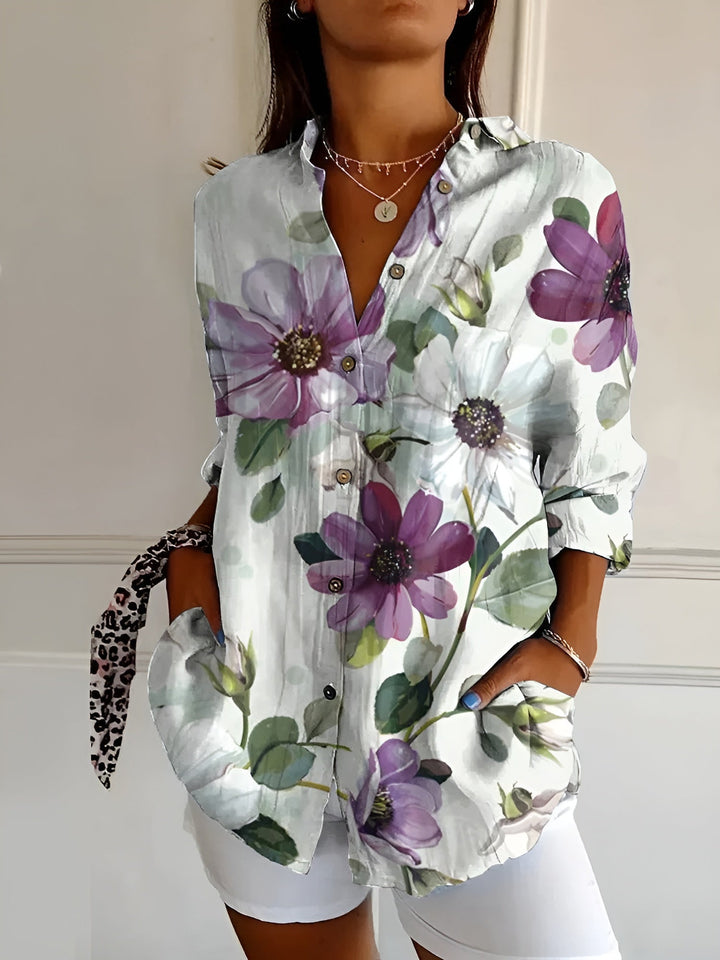 Marianne - Afslappet bomuldsbluse med blomster og bølger