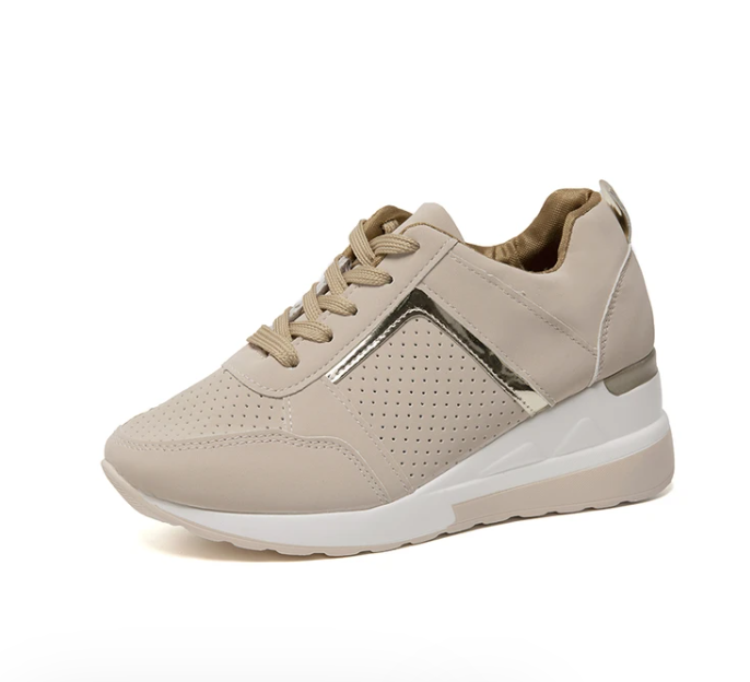 Essens Sneakers - Slut med smertefulde fødder!
